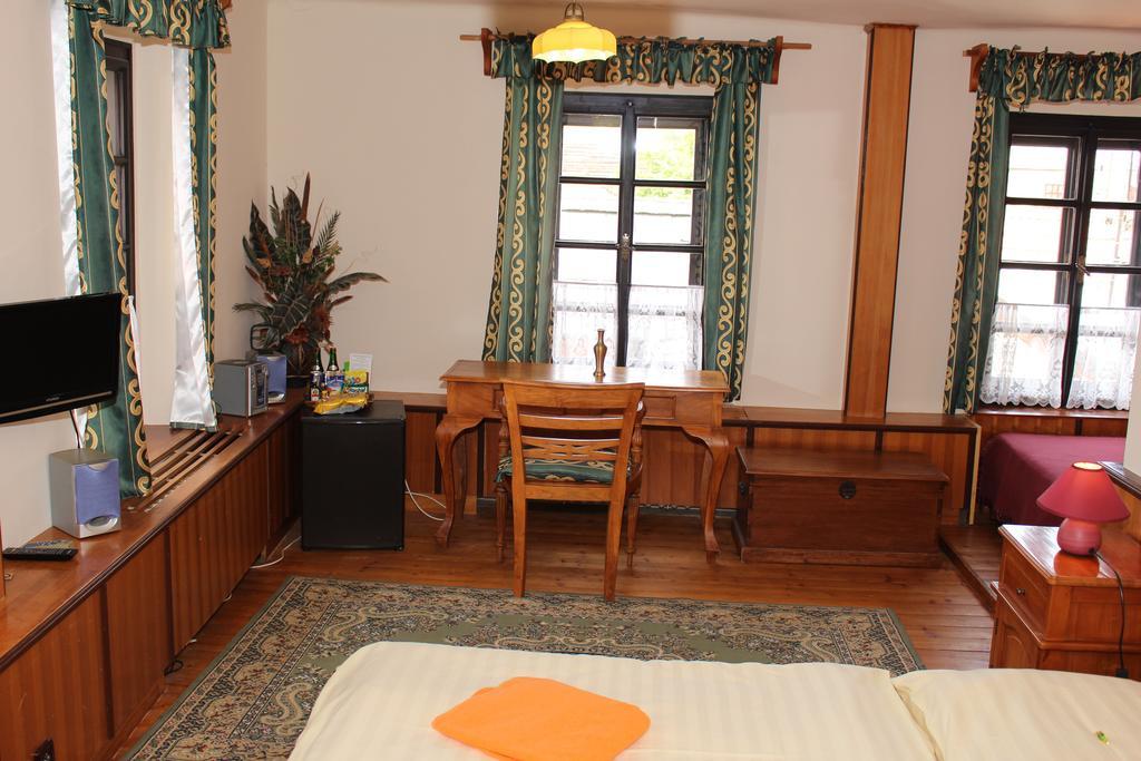 Penzion Kasper Cyklopenzion Jindřichŭv Hradec Quarto foto